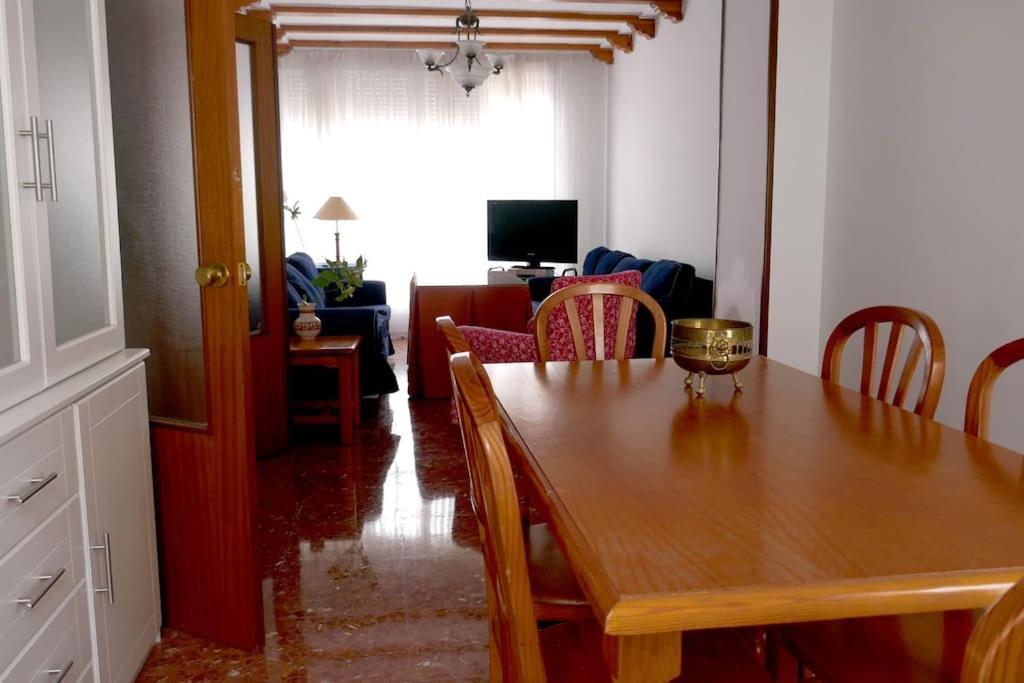 Casa Soleada En Calle Tranquila Sevilla Exterior foto